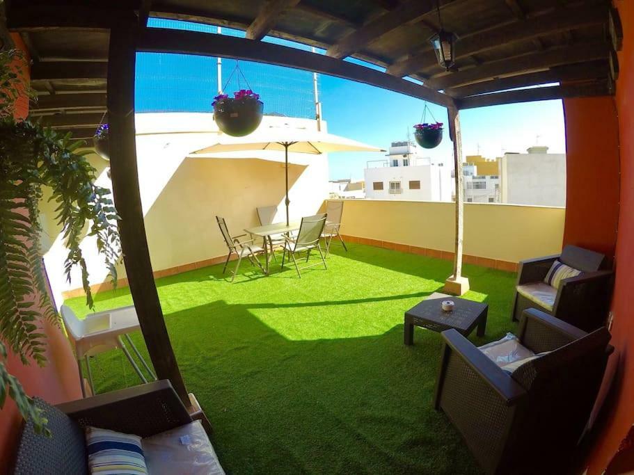 Villa Blanca Tenerife - Complete House - Terrace And Bbq, 5 Minutes From The Beach And Airport San Isidro  Buitenkant foto